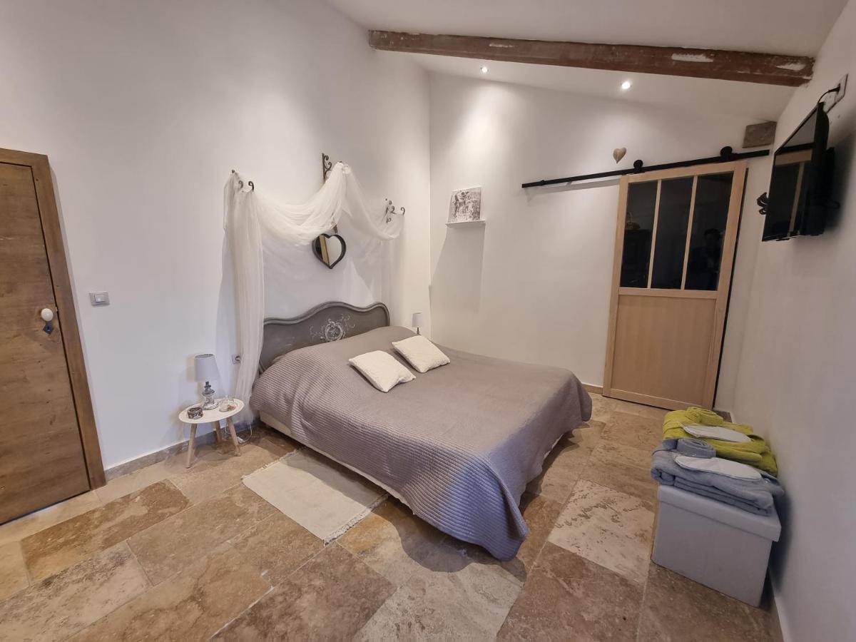 Bed and Breakfast La Bastide Bédarrides Esterno foto