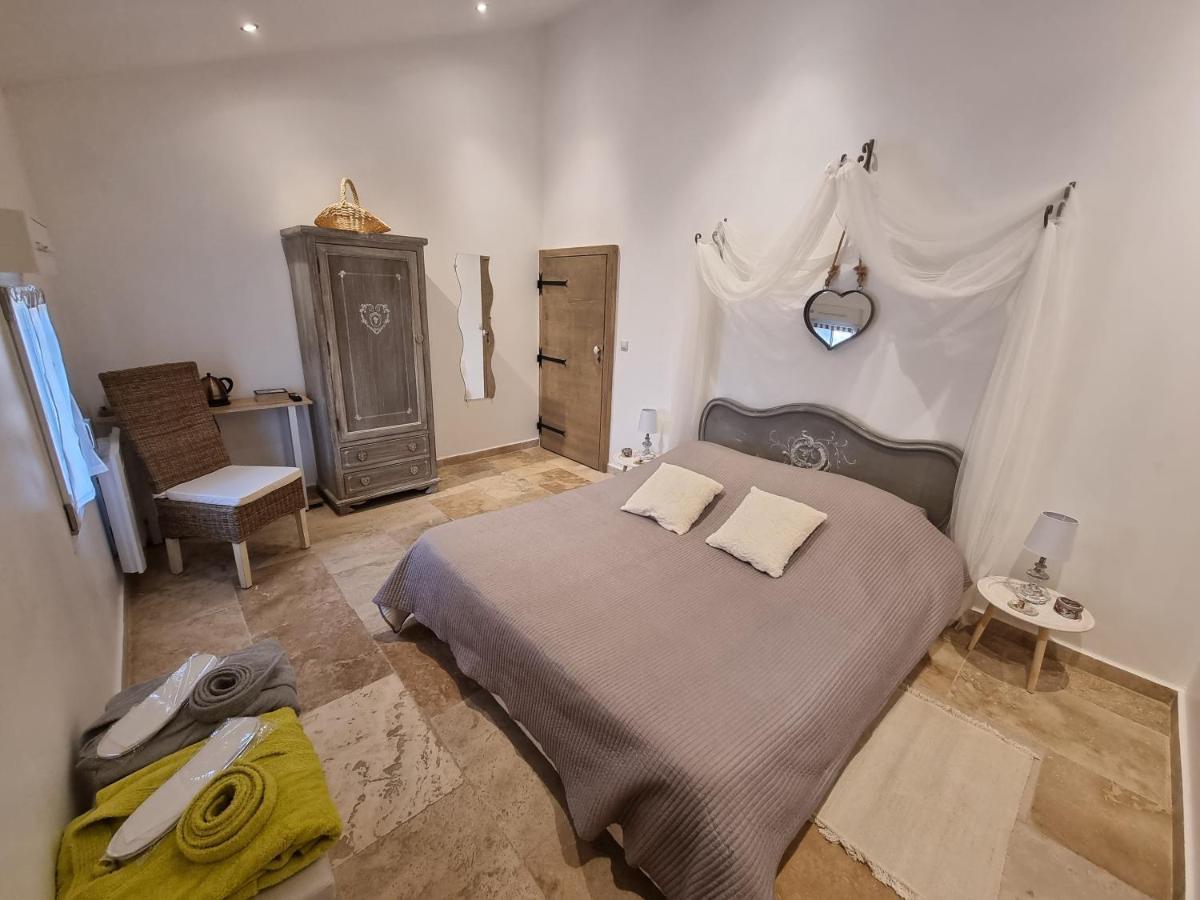 Bed and Breakfast La Bastide Bédarrides Esterno foto