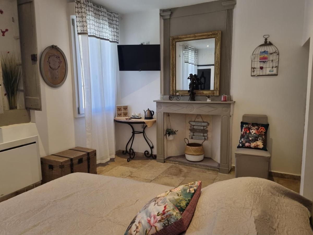 Bed and Breakfast La Bastide Bédarrides Esterno foto